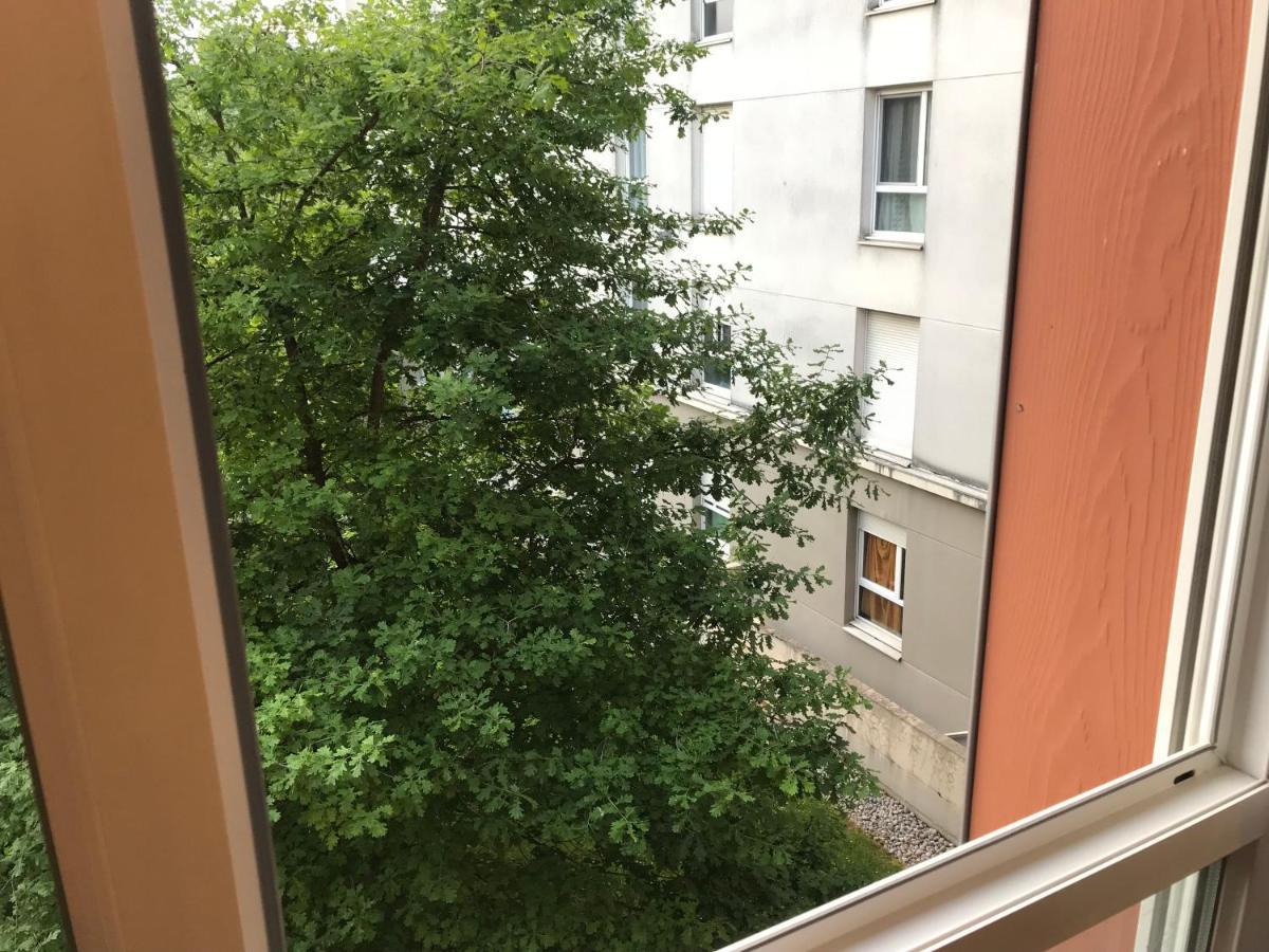 Studio 22M2 Rer Val D'Europe A 150M /Disney-Paris Montévrain Exteriör bild