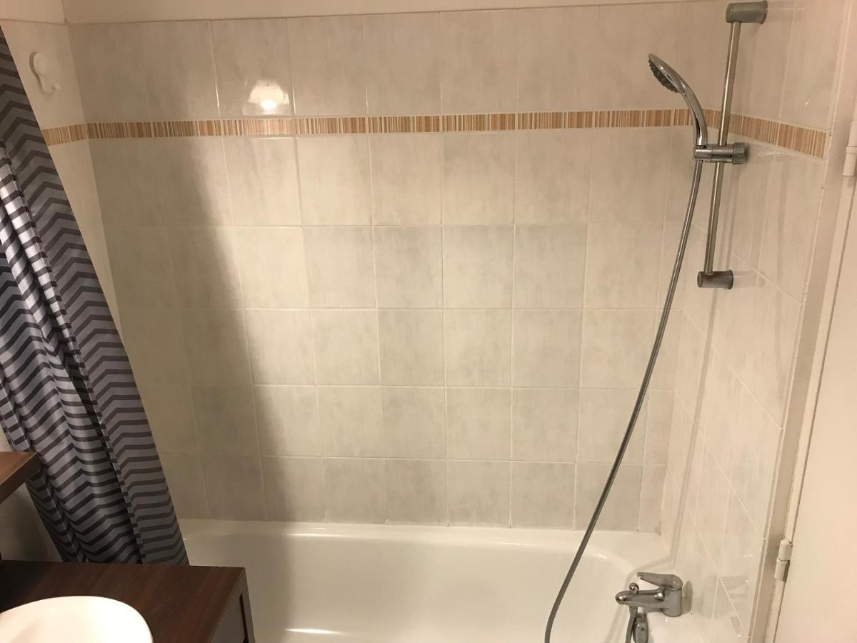 Studio 22M2 Rer Val D'Europe A 150M /Disney-Paris Montévrain Exteriör bild